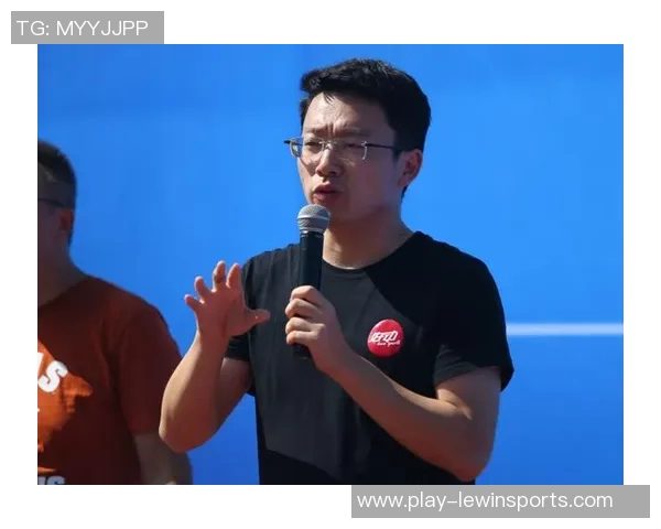 南京网球队技术争议引发热议球迷专家各抒己见探讨未来发展方向